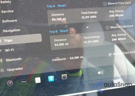 2023 Tesla Model Y Awd/Long Range Dual Motor All-Wheel Drive из США, поврежденный, VIN 7SAYGDEE3PF622553